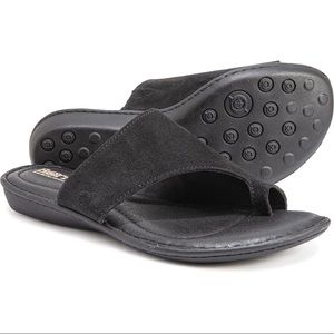 *NWT* BORN ‘Anthie’ toe loop comfort sandal (sz 8)